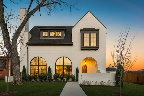 $2,695,500 | 136 A 39th Avenue North, Nashville, TN 37209