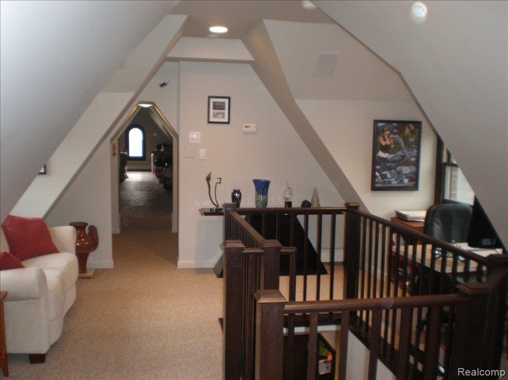 548 Barrington Road Grosse Pointe, MI 48230 - Photo 5 of 12 007_7