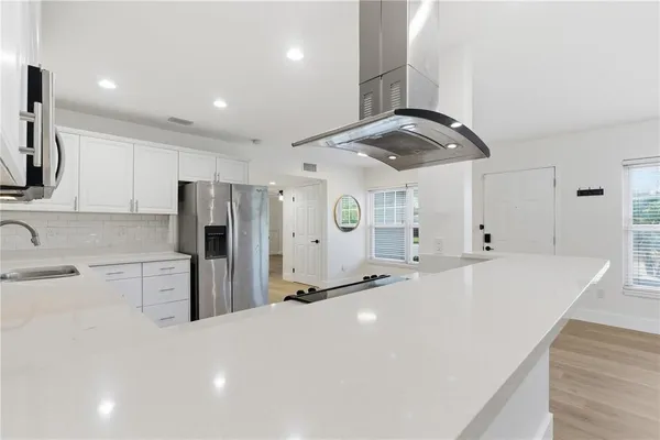 $4,000 | 327 Sunny Lane, Belleair, FL 33756