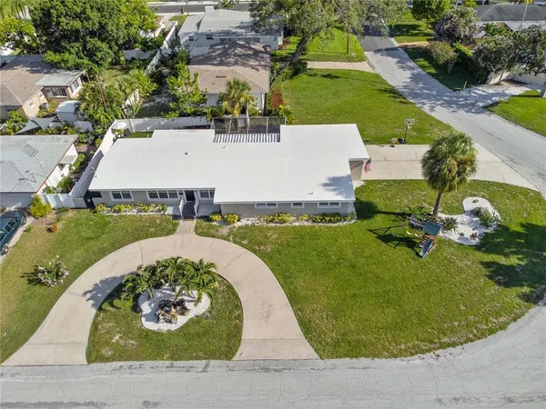$4,000 | 327 Sunny Lane, Belleair, FL 33756