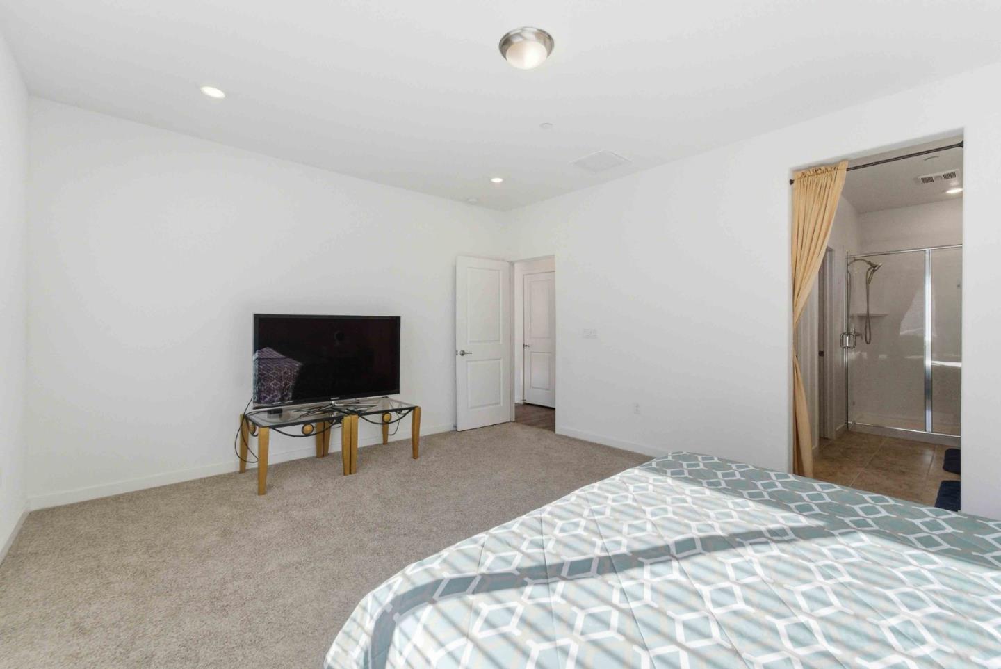 958 Shearwater Road Lathrop, CA 95330 - Photo 14 of 48