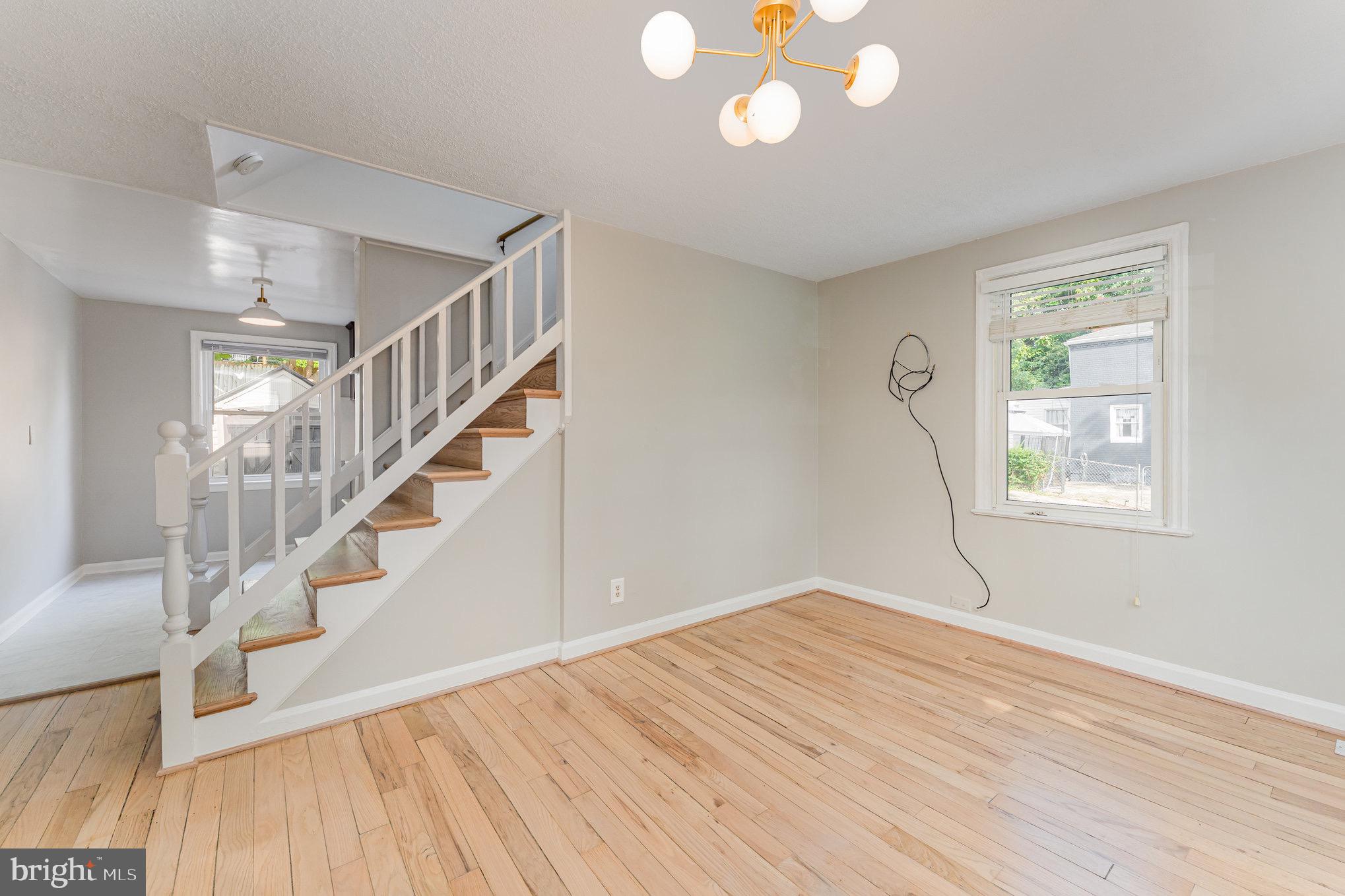 3729 South Four Mile Run Drive Arlington, VA 22206 - Photo 7 of 29