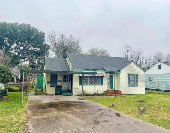 $1,395 | 5267 Sunset Avenue, Beaumont, TX 77705