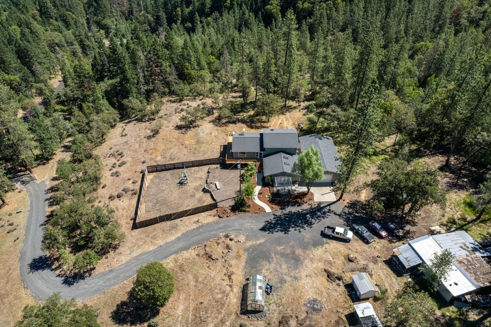 3441 North Obenchain Road Eagle Point, OR 97524 - Photo 35 of 36 37