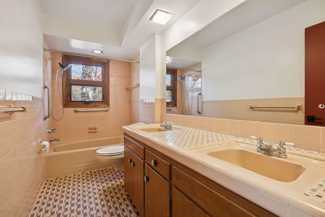 $450,000 | 1490 3rd Street Northwest, New Brighton, MN 55112