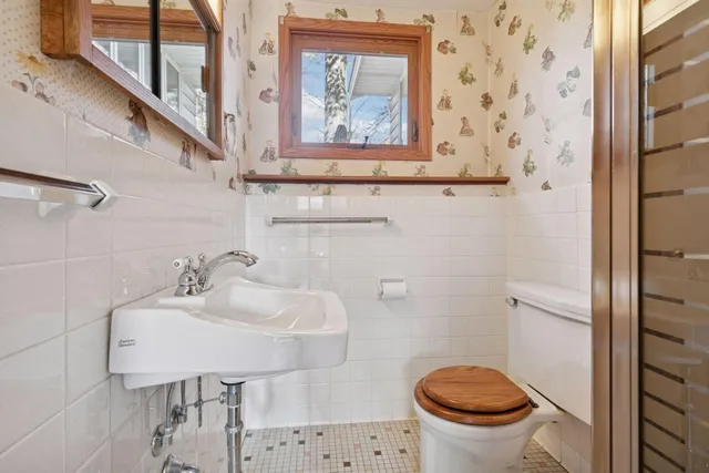 $450,000 | 1490 3rd Street Northwest, New Brighton, MN 55112