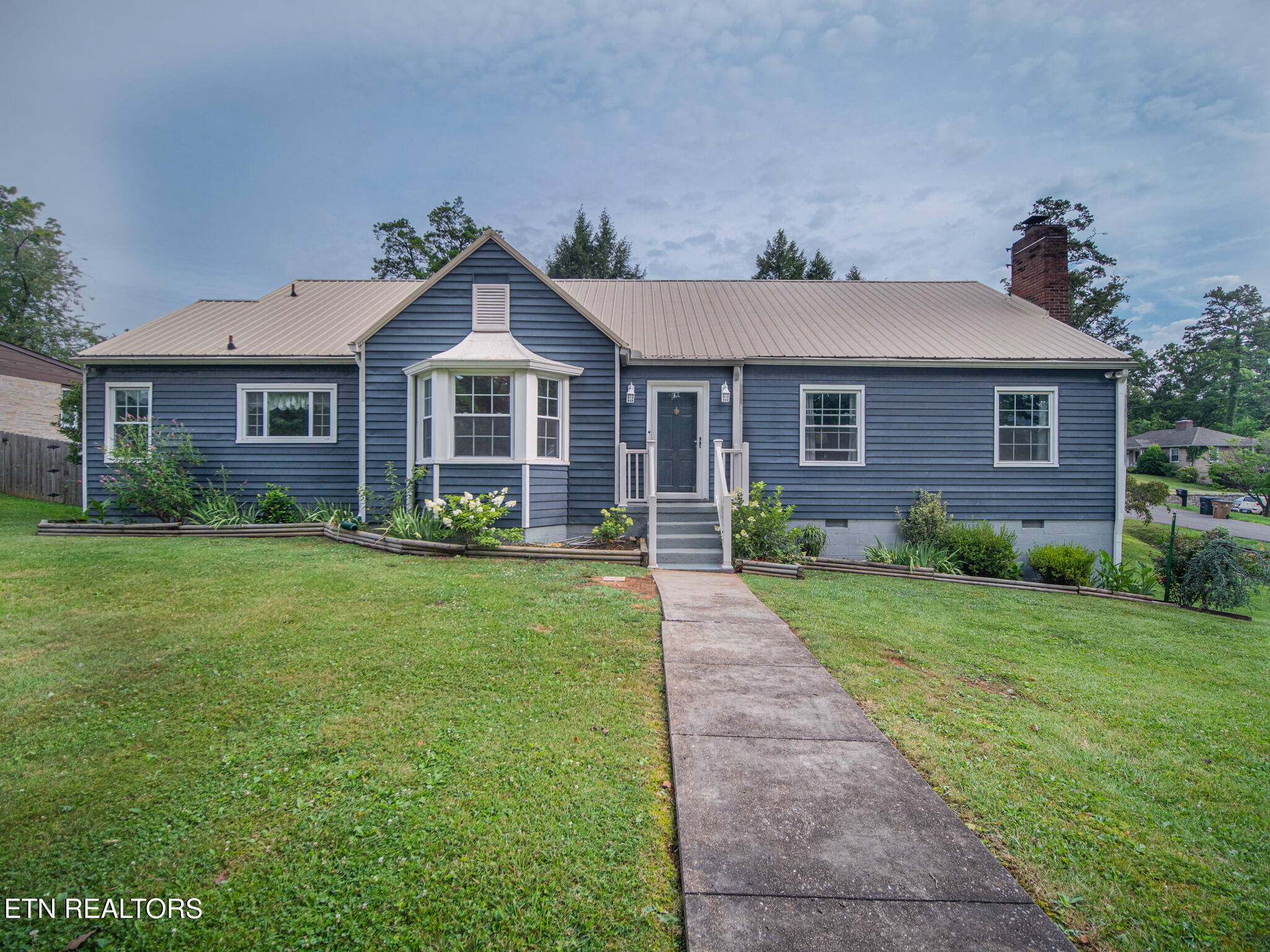 109 Bona Road Knoxville, TN 37914 - Photo 1 of 38 JeremeyPitts-1