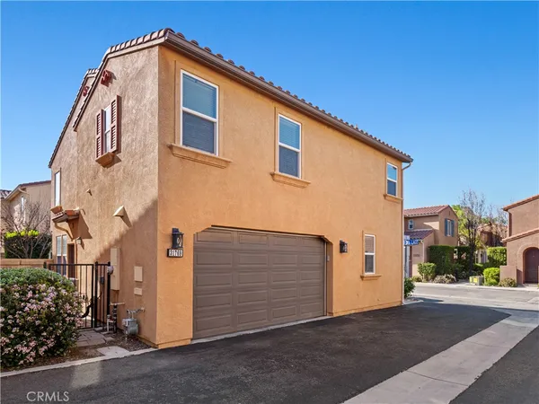 $599,999 | 31769 Avenida Sonrisa, Castaic, CA 91384