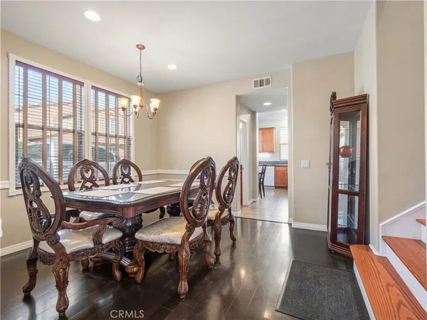 $599,999 | 31769 Avenida Sonrisa, Castaic, CA 91384