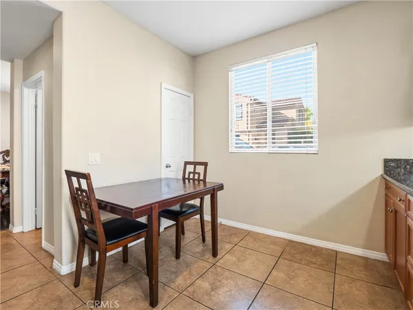 $599,999 | 31769 Avenida Sonrisa, Castaic, CA 91384