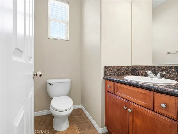 $599,999 | 31769 Avenida Sonrisa, Castaic, CA 91384