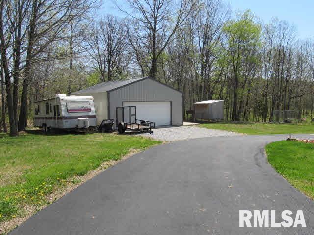 19367 East Fairfield Road Bluford, IL 62814 - Photo 4 of 30 Gallery Image 4