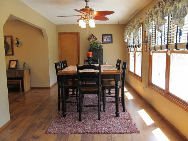 19367 East Fairfield Road Bluford, IL 62814 - Photo 8 of 30 Gallery Image 8