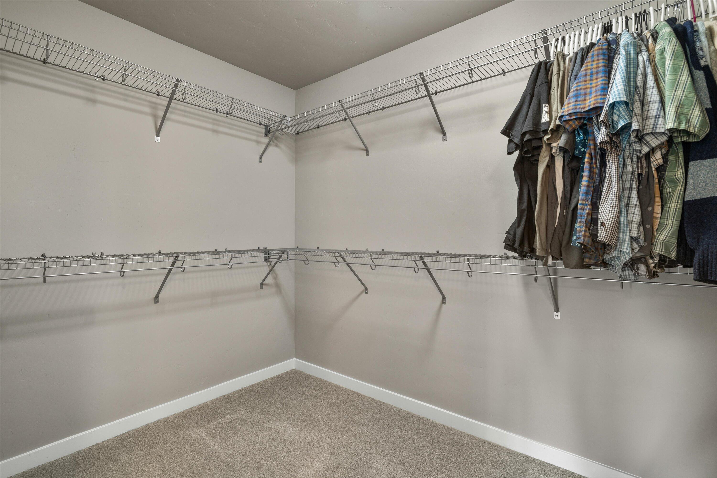 20904 Sotra Loop Bend, OR 97702 - Photo 26 of 46 22-2713_230802_JILLROSELL