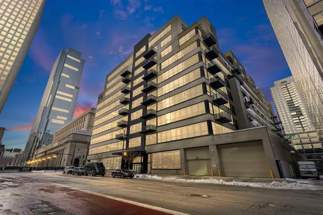 $3,750 | 130 South Canal Street, Unit 814, Chicago, IL 60606