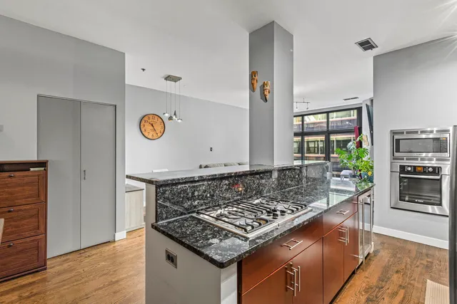 $3,750 | 130 South Canal Street, Unit 814, Chicago, IL 60606