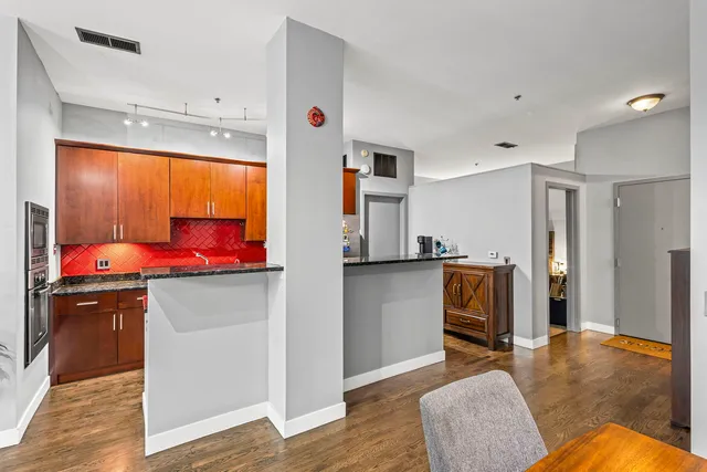$3,750 | 130 South Canal Street, Unit 814, Chicago, IL 60606