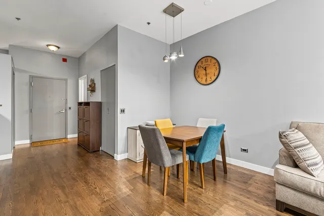 $3,750 | 130 South Canal Street, Unit 814, Chicago, IL 60606