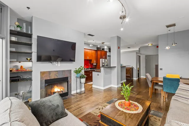 $3,750 | 130 South Canal Street, Unit 814, Chicago, IL 60606