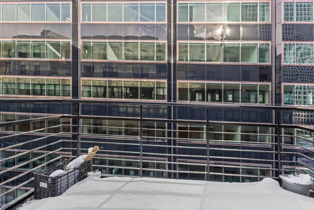 $3,750 | 130 South Canal Street, Unit 814, Chicago, IL 60606