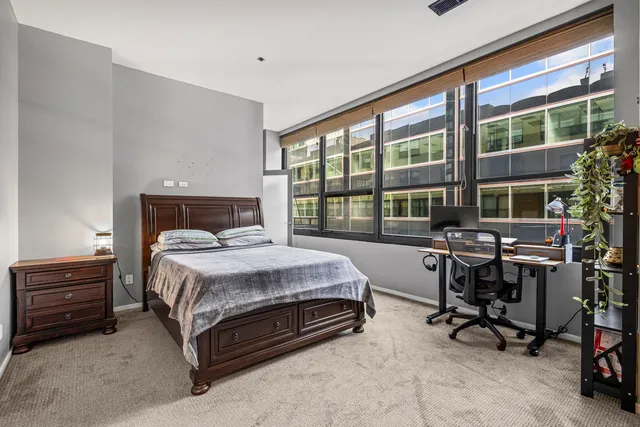 $3,750 | 130 South Canal Street, Unit 814, Chicago, IL 60606