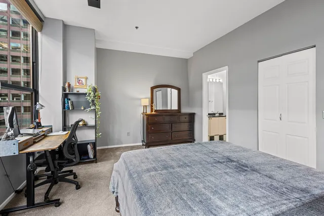 $3,750 | 130 South Canal Street, Unit 814, Chicago, IL 60606