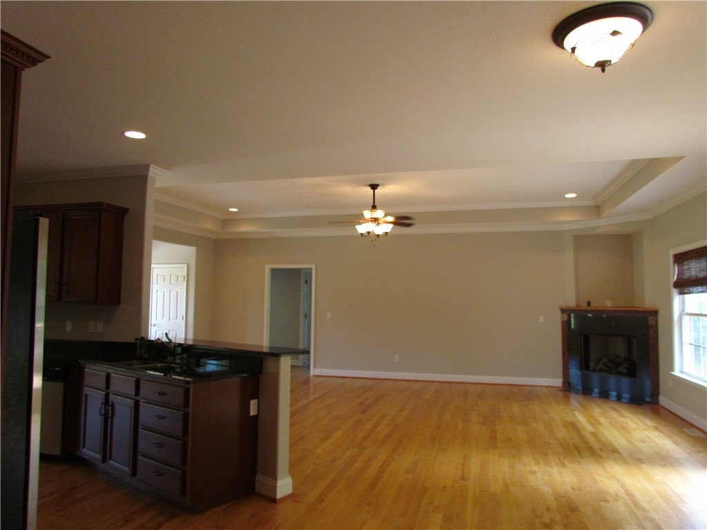 112 P-10-67 Anderson, SC 29621 - Photo 4 of 21