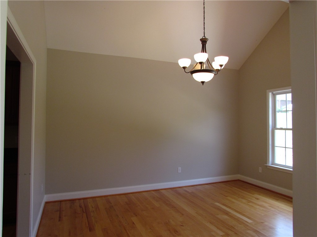 112 P-10-67 Anderson, SC 29621 - Photo 8 of 21 Dining Room
