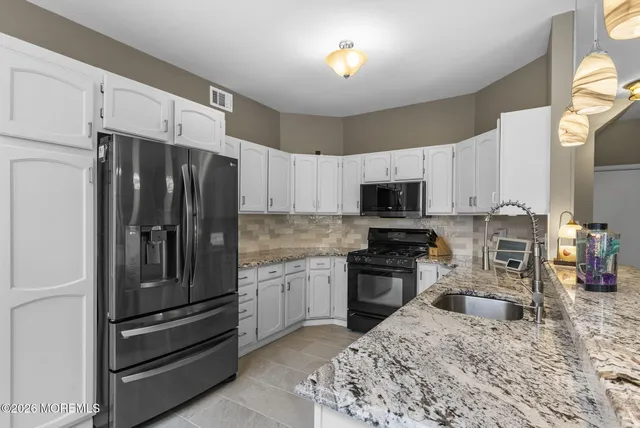 $799,999 | 1 Raleigh Pass, Colts Neck, NJ 07722