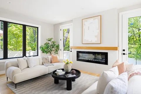 $1,775,000 | 356 Linwood Avenue, Unit 356, Newton, MA 02460