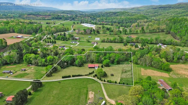 $439,000 | 137 Whirlwind Lane, Pikeville, TN 37367