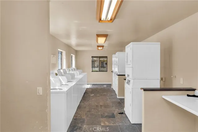 $1,900 | 1110 West Blaine Street, Unit 102, Riverside, CA 92507