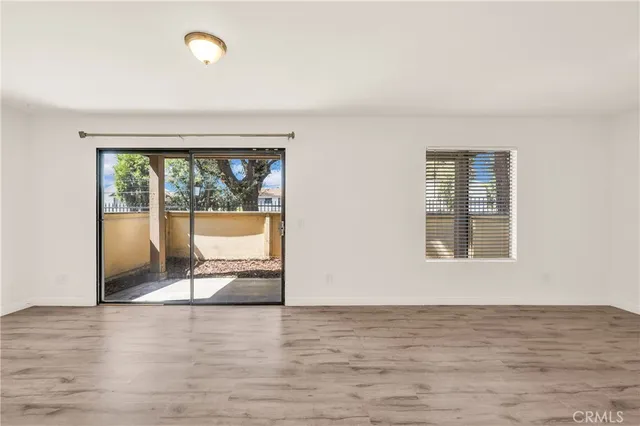 $1,900 | 1110 West Blaine Street, Unit 102, Riverside, CA 92507