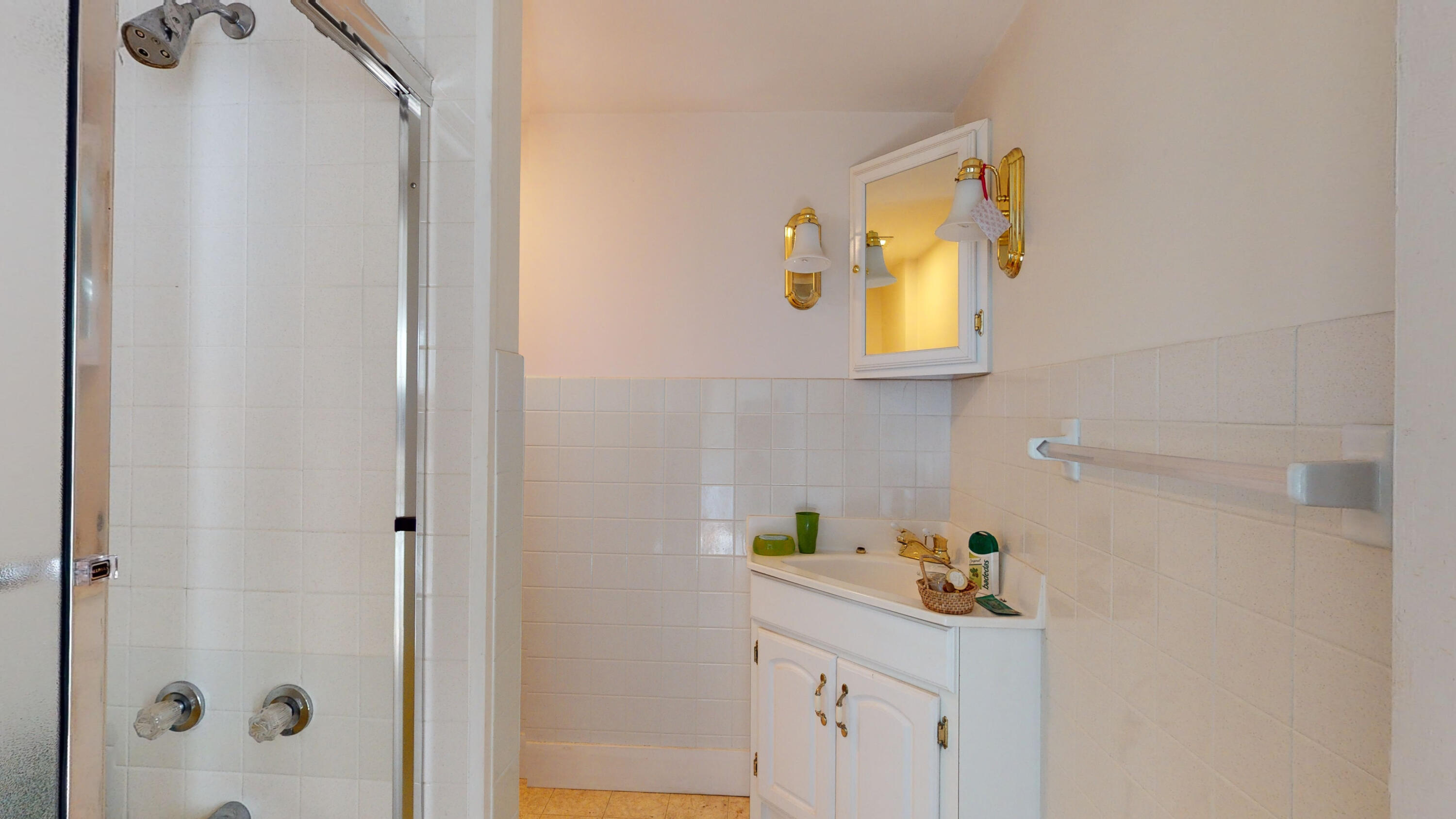306 Cat Mousam Road Kennebunk, ME 04043 - Photo 49 of 81 Upstairs Bathroom