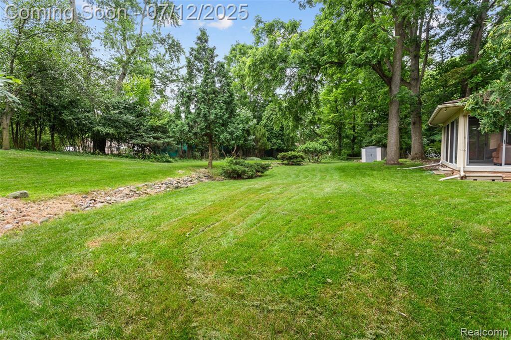 36357 Paddleford Road Farmington Hills, MI 48331 - Photo 30 of 35