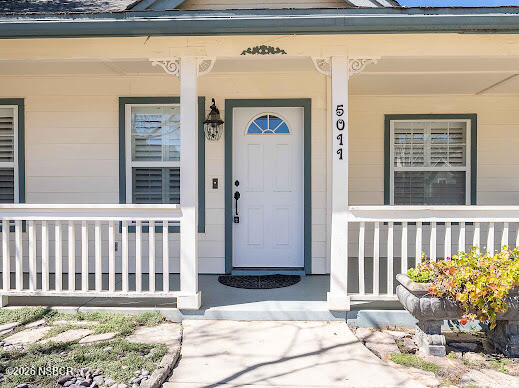 5011 Steeplegate Lane Santa Maria, CA 93455 - Photo 6 of 31 a view of a house with a small yard and wooden floor and fence