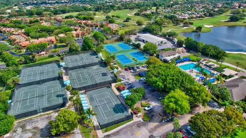 $400,000 | 11538 Briarwood Circle, Unit 4, Boynton Beach, FL 33437