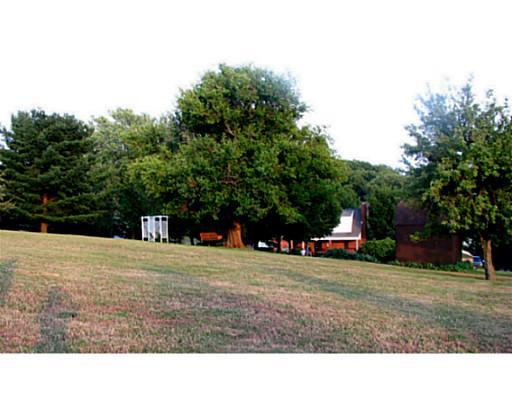 1175 Renton Road Plum, PA 15239 - Photo 15 of 18 Yard/Garden.