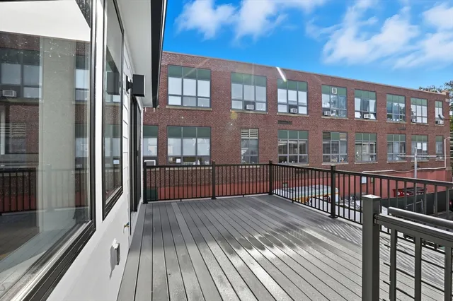 $1,399,000 | 14 Bonair Street, Unit 14, Somerville, MA 02145