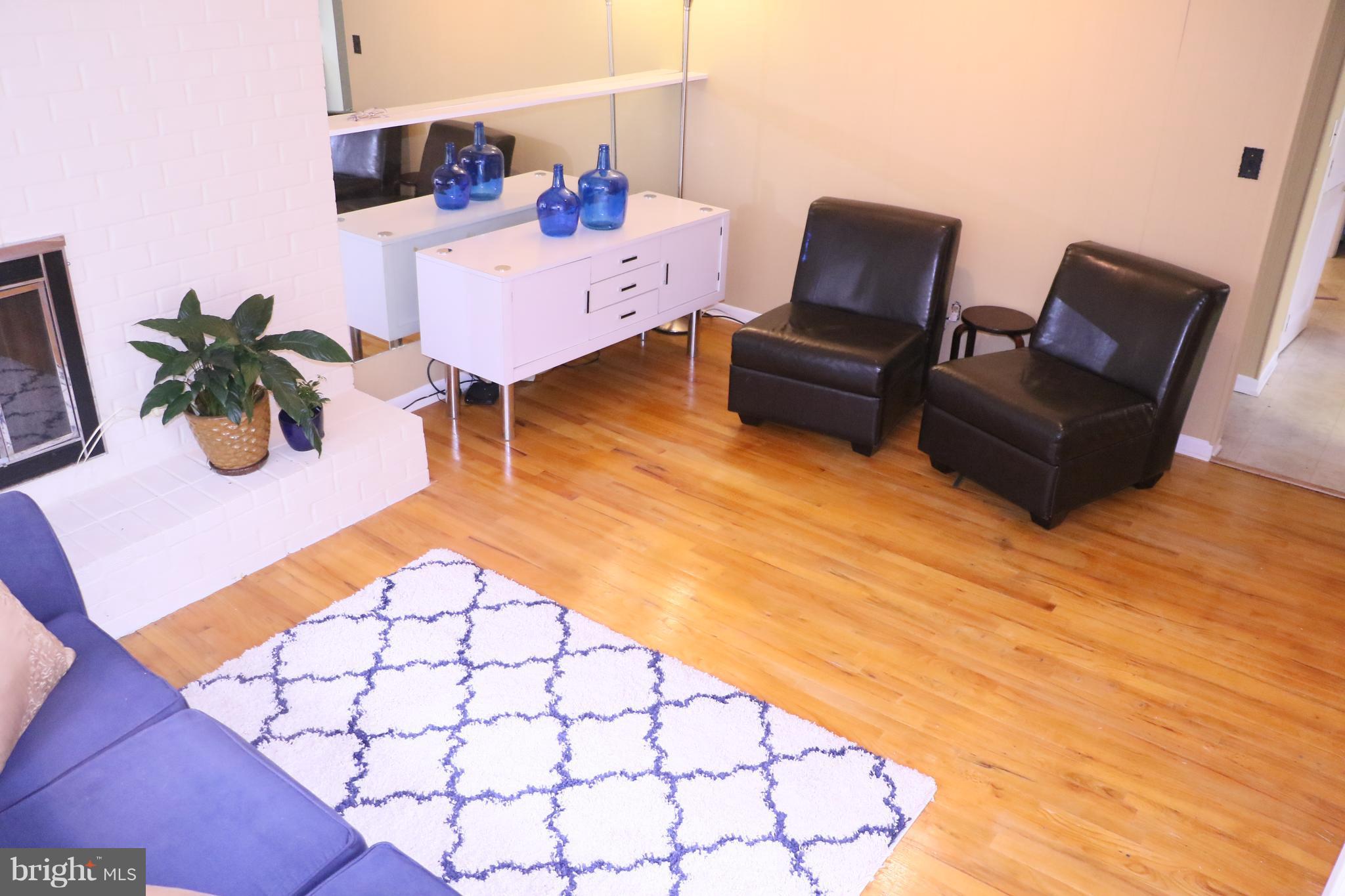 9806 Mendoza Road Randallstown, MD 21133 - Photo 10 of 26 Family Room