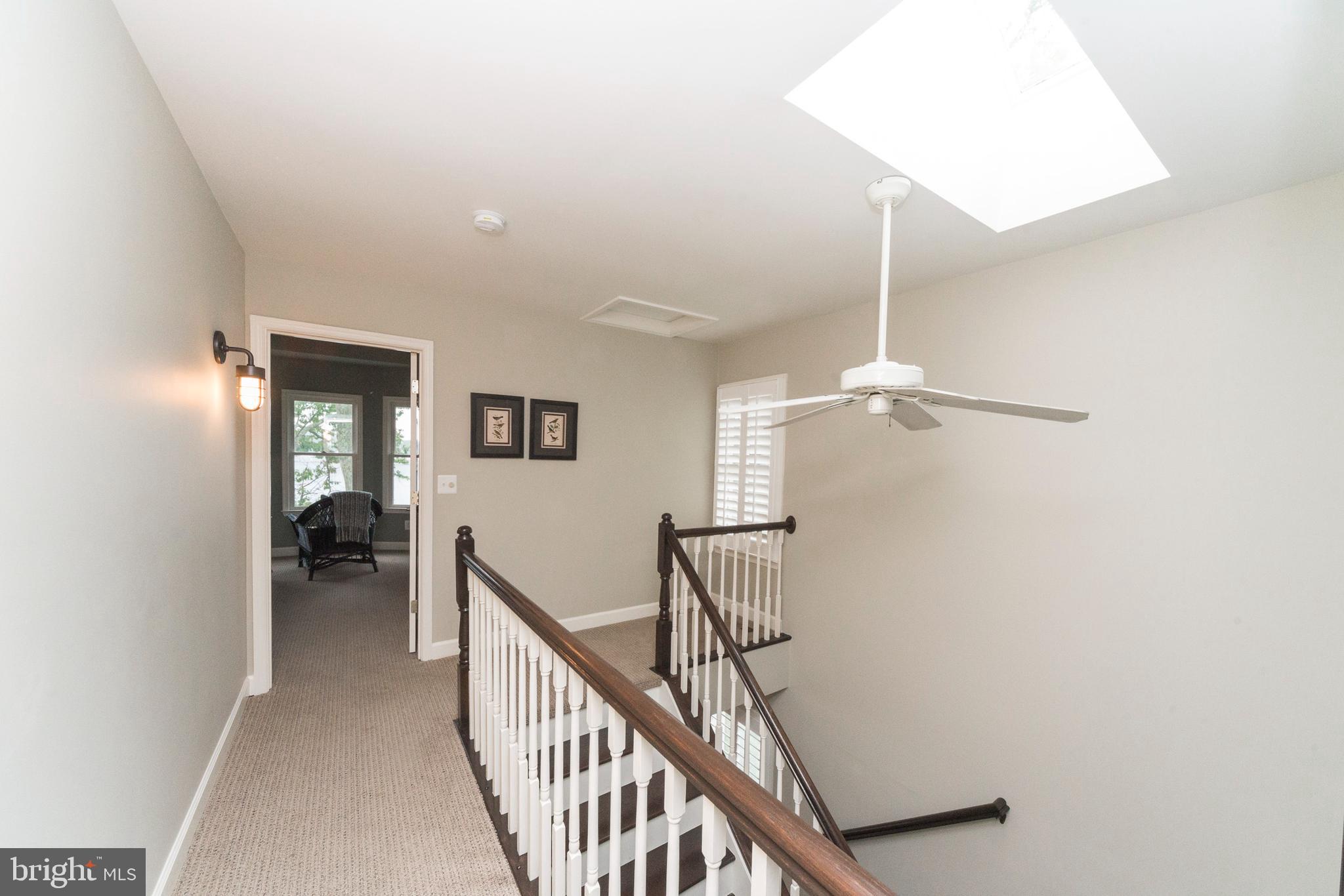 38 Shorewalk Road Riva, MD 21140 - Photo 17 of 40 Upper Level Hallway