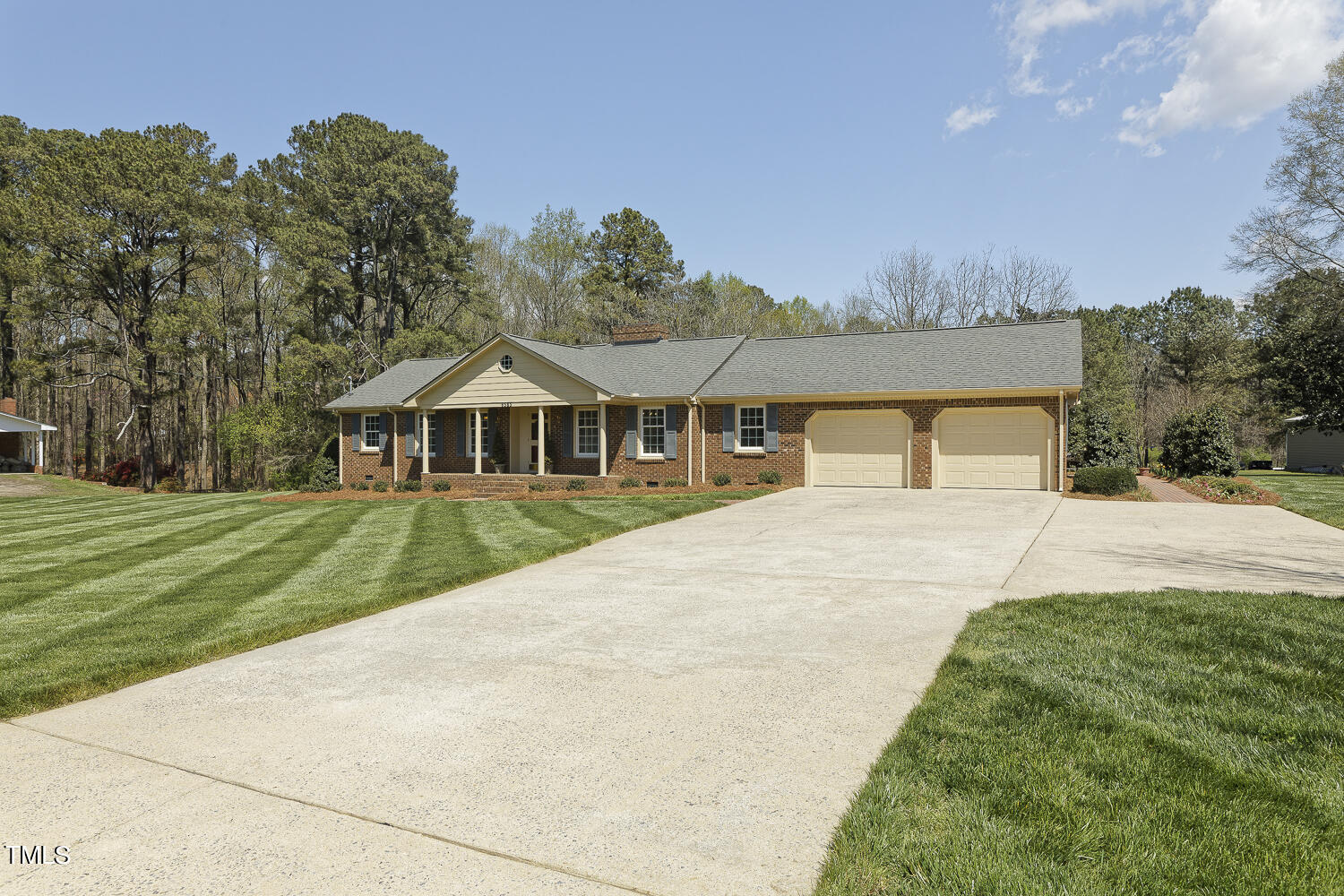 6585 Dwight Rowland Road Willow Spring, NC 27592 - Photo 1 of 77 001