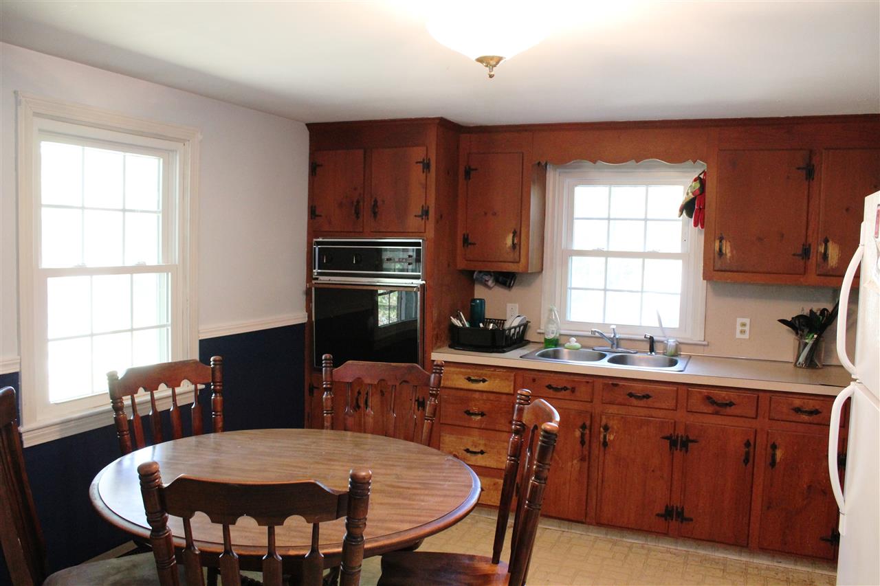 9 Dugout Road Hudson, NH 03051 - Photo 4 of 18