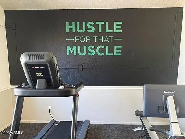 $1,279 | 1440 South Val Vista Drive, Unit 1, Mesa, AZ 85204