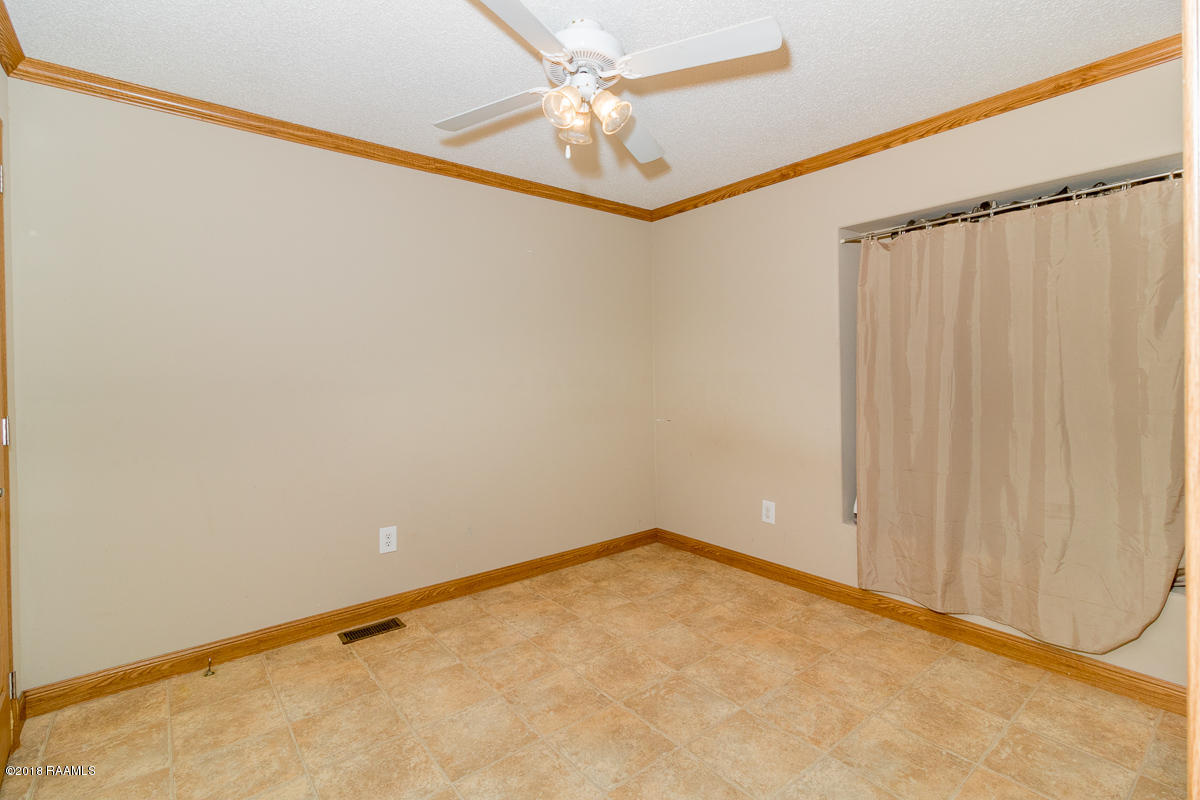 7519 Montgomery Road Maurice, LA 70555 - Photo 13 of 17 7519 Montgomery-11