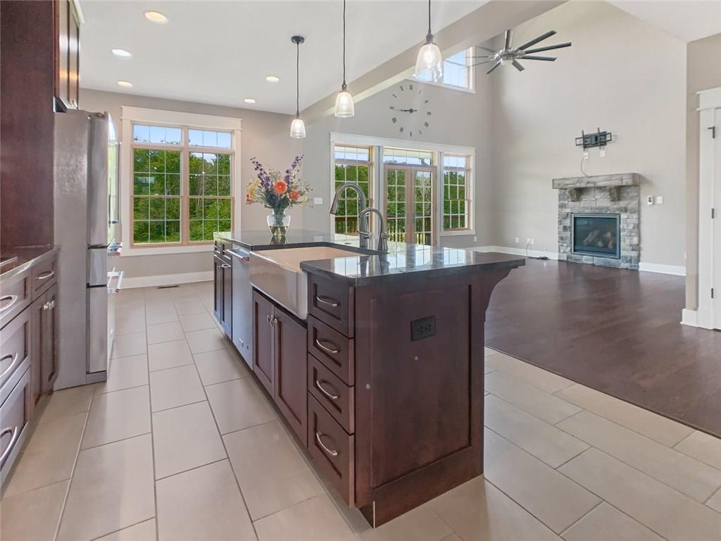 7565 South Sprague Road Columbus, IN 47201 - Photo 8 of 37