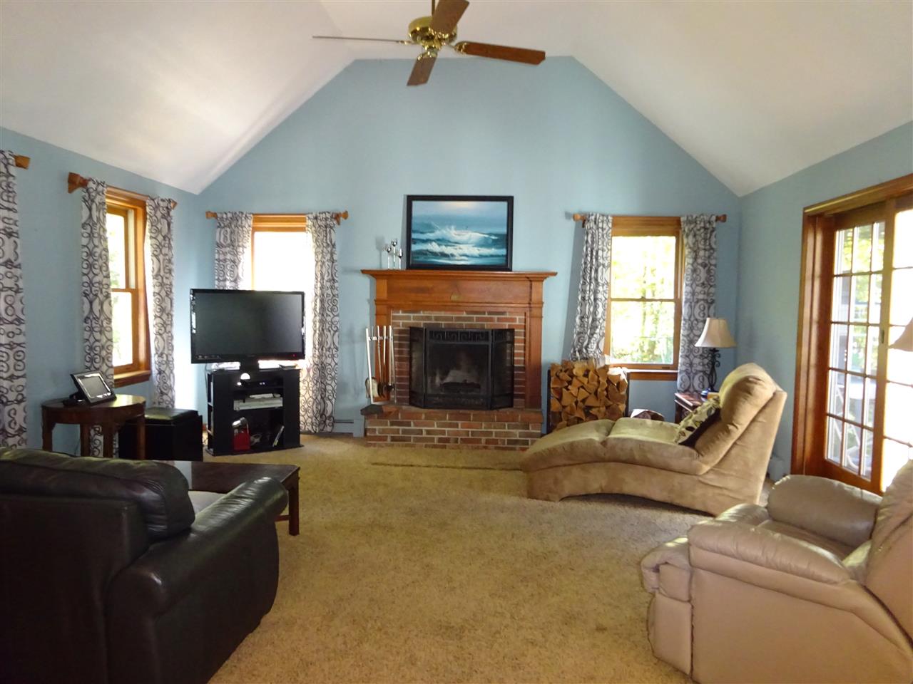 187 Darling Road Keene, NH 03431 - Photo 3 of 32