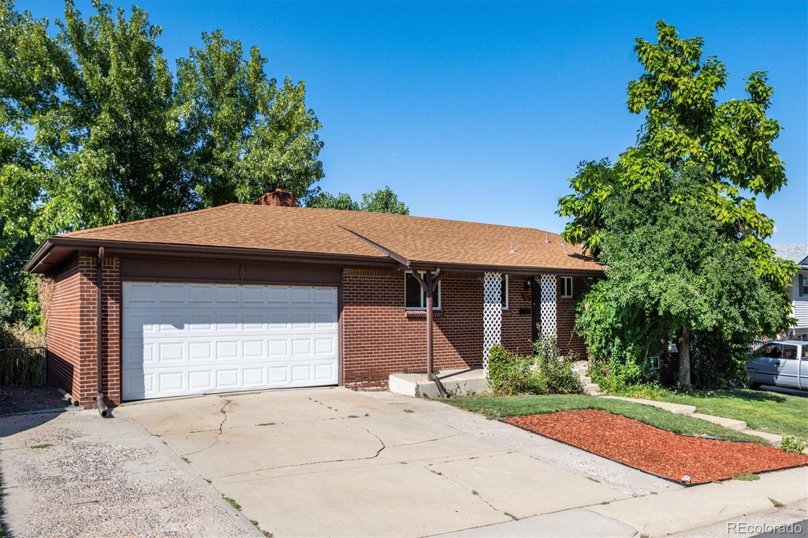 8233 Adams Way Denver, CO 80221 - Photo 2 of 21