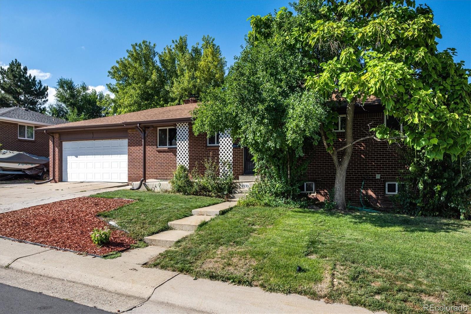 8233 Adams Way Denver, CO 80221 - Photo 3 of 21