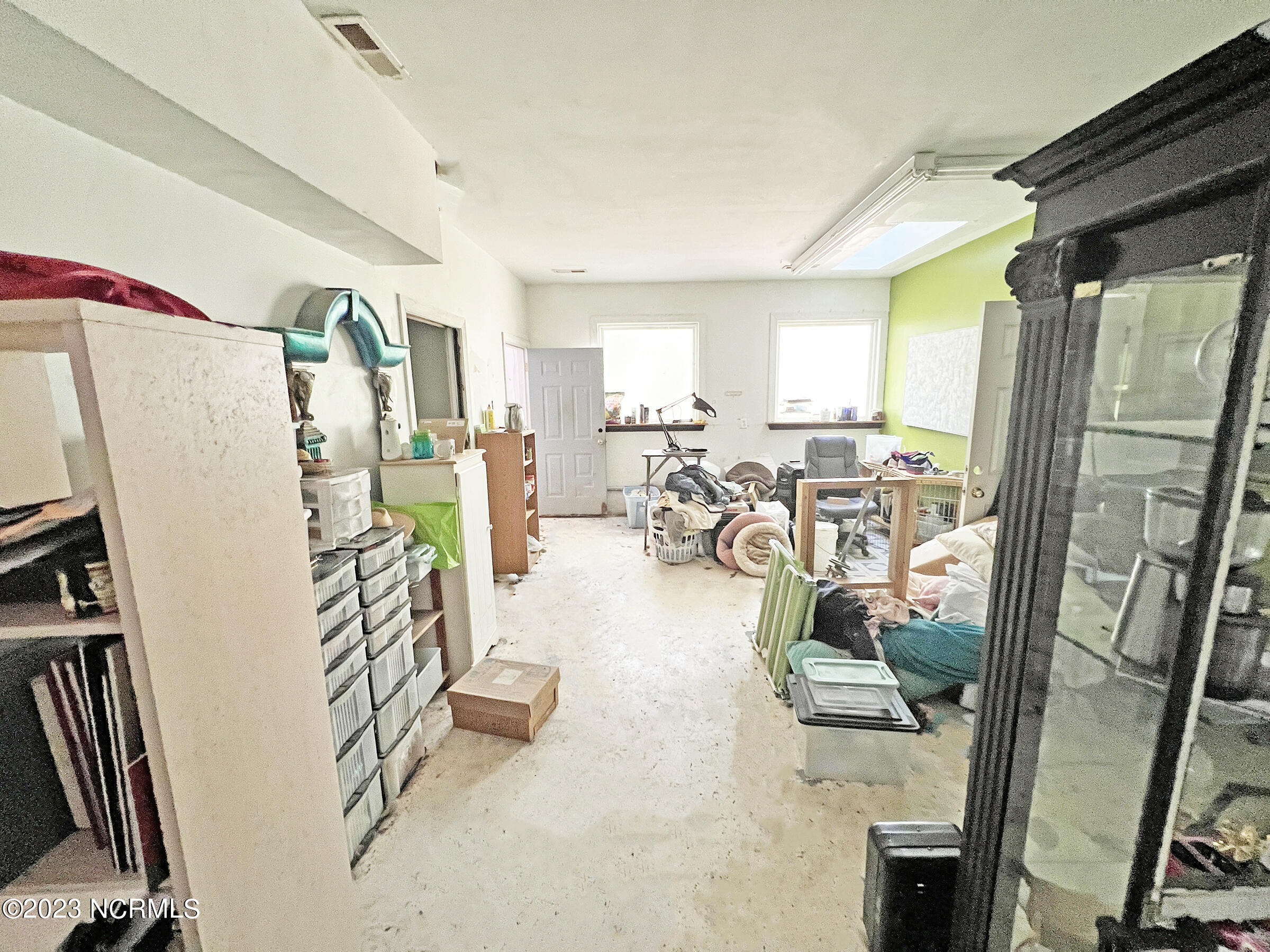 10317 Royster Road Northeast Leland, NC 28451 - Photo 5 of 10 First Level Shop